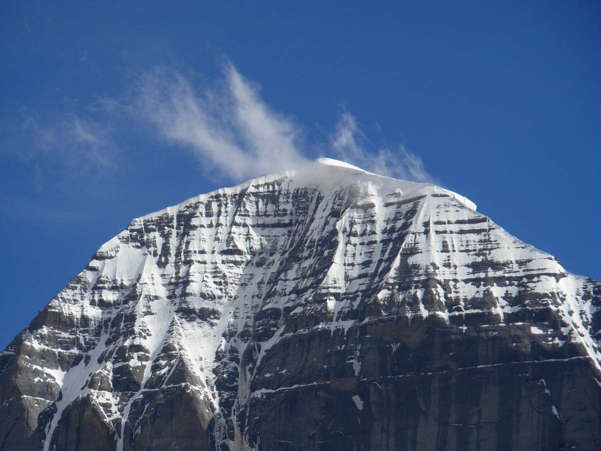 Plume off the top of Kailash